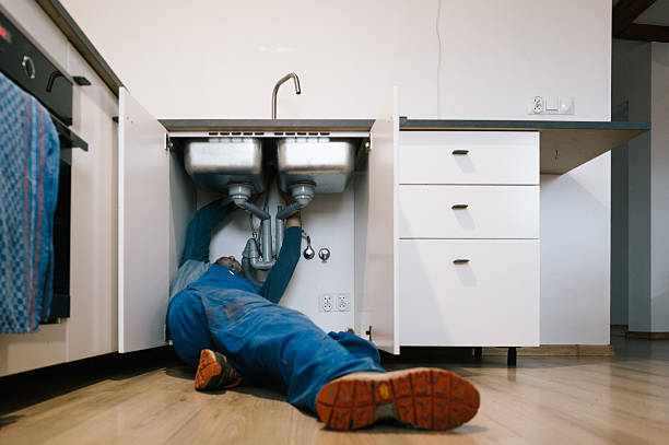 Professional Drain Cleaning technician working in Petrolia, CA